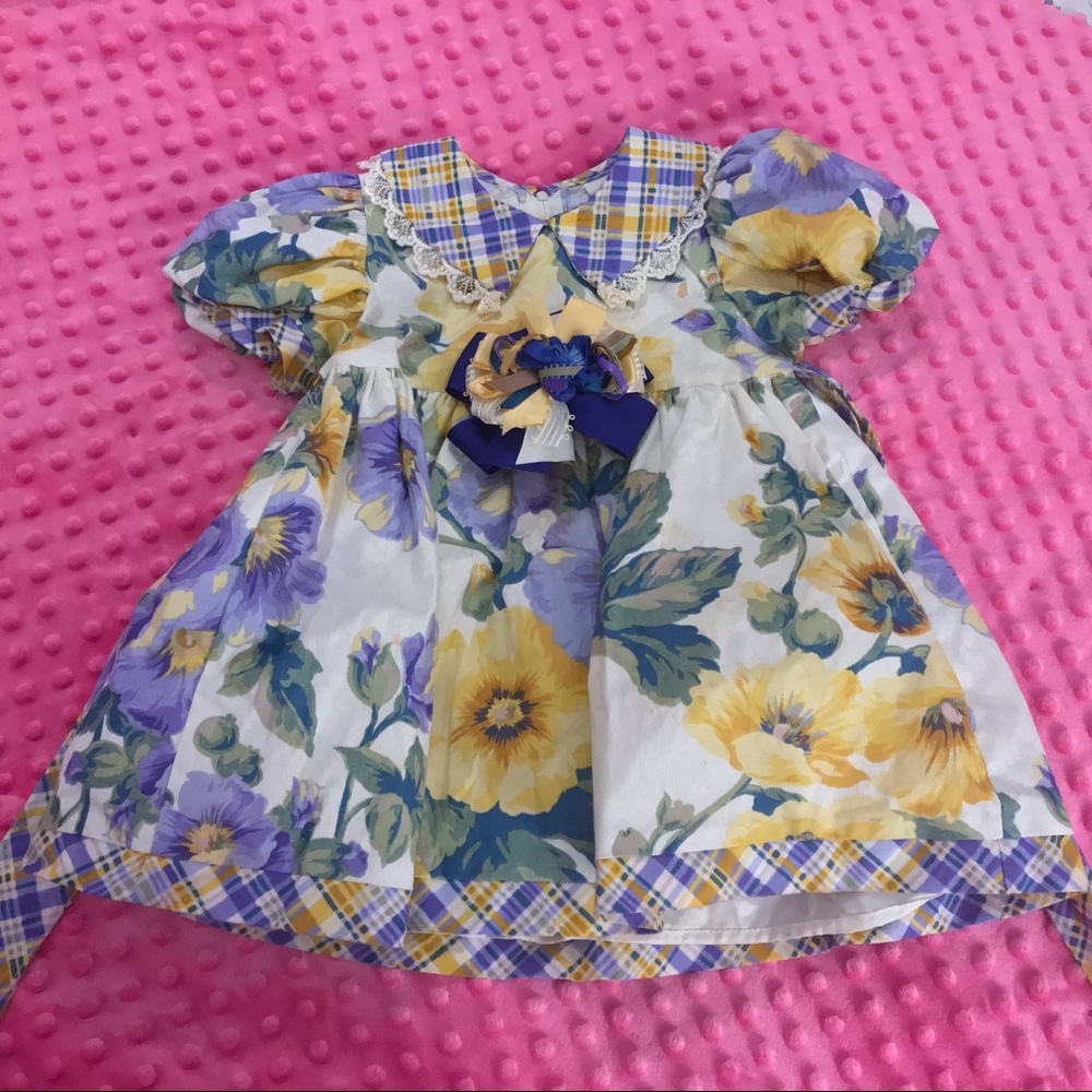 Lovely Floral Dress with Peter Pan Collar and bow